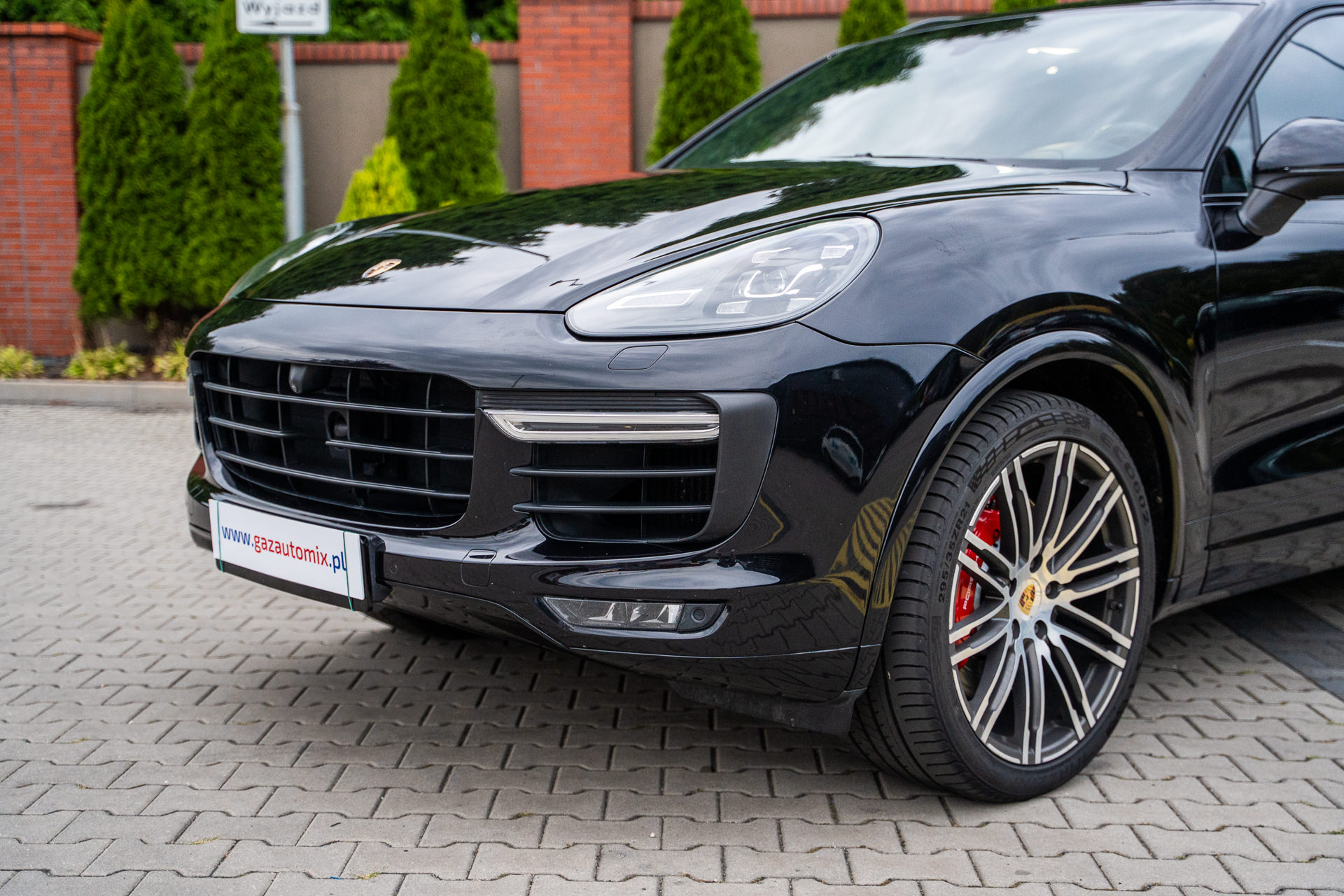 Porsche Cayenne LPG