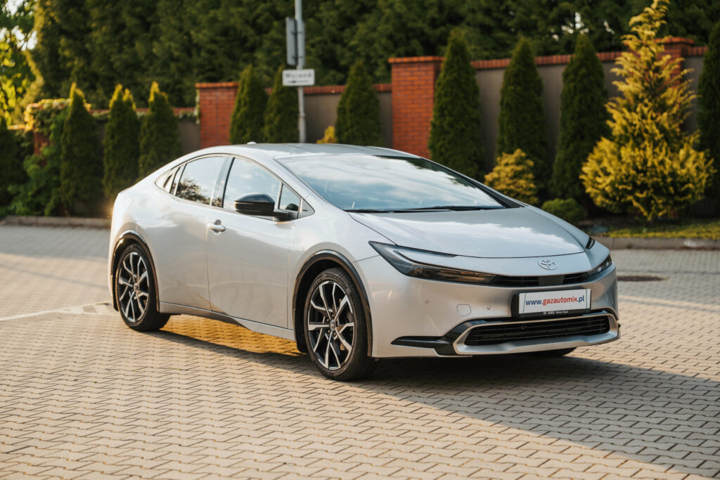 Toyota Prius PHEV LPG – hybryda plug-in i jeszcze niższe koszty jazdy